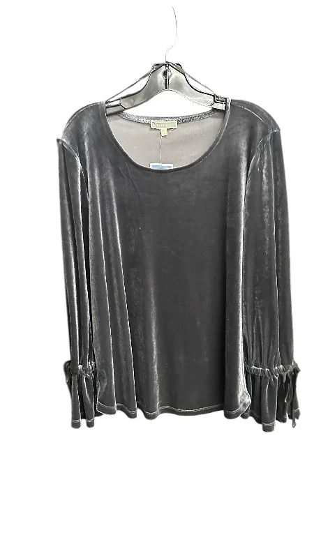 Classic Monochrome Top Long Sleeve By Pleione In Grey, Size: M