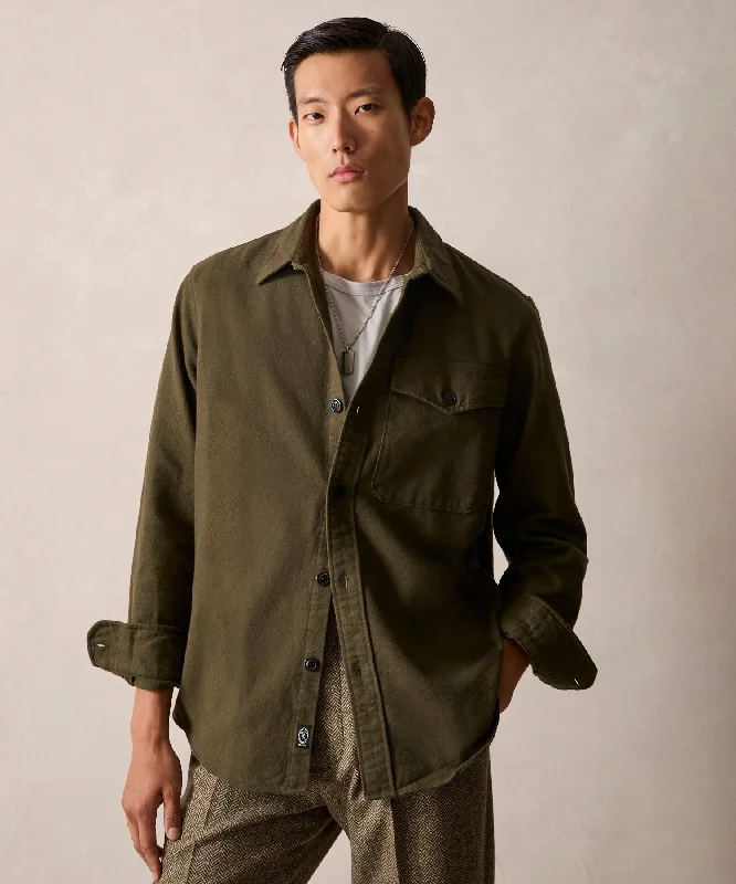 Street Minimal Fall Fashion Chamois Shirt in Dark Moss
