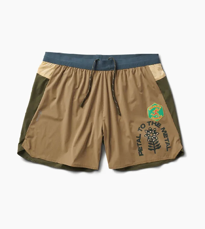 Modern Edgy Chic Styles Alta Shorts 5"