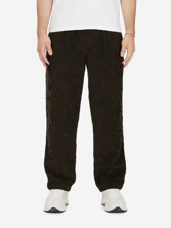 Minimal Luxe Travel Wardrobe Easy Pant ~ Tobacco Corduroy