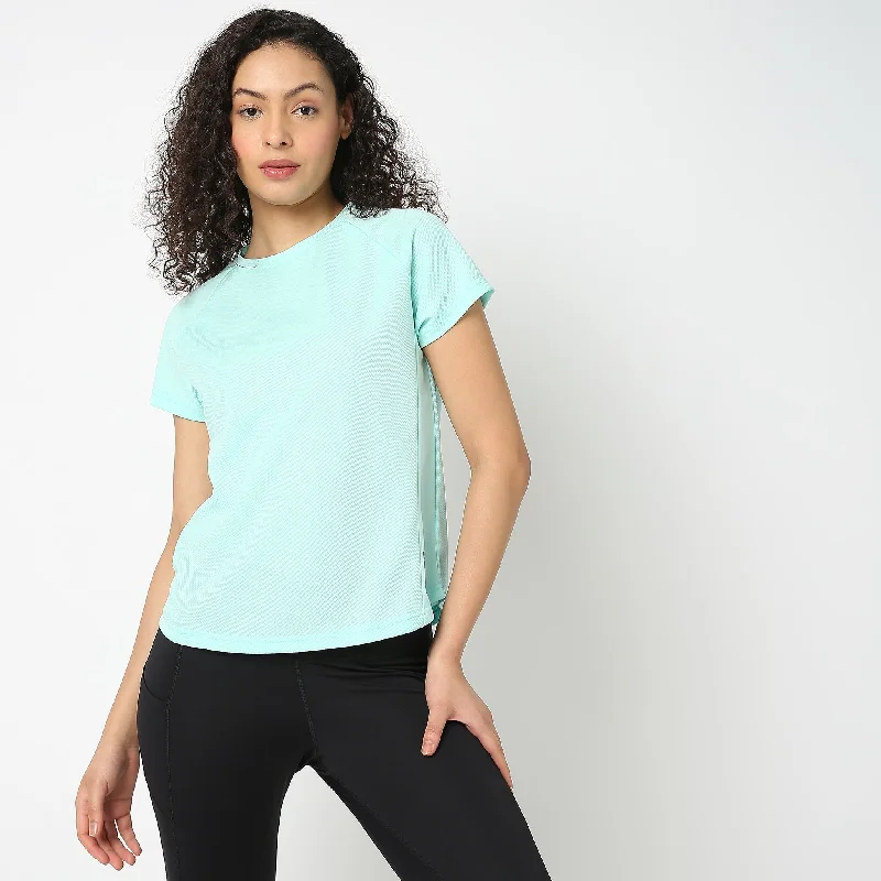Effortless Rugged Fashion Jeans Regular Fit Solid T-Shirt