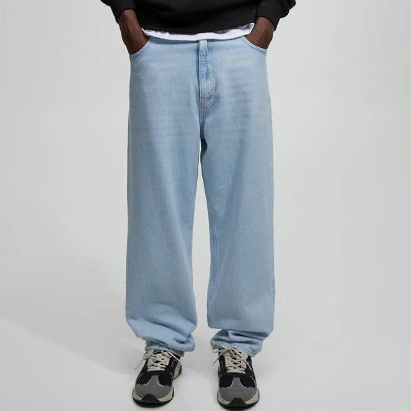 Monochrome Minimal Athletic Outfits Light Blue Baggy Jeans