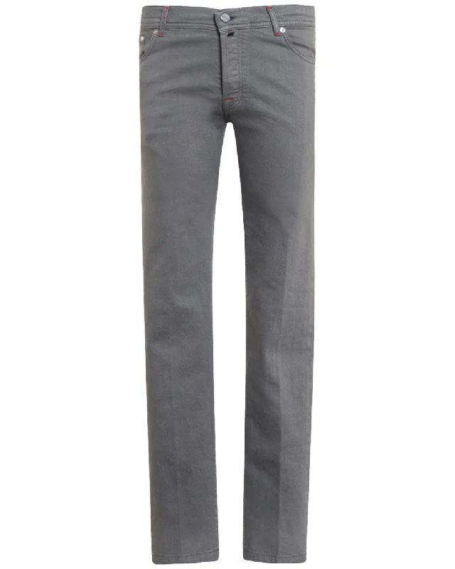 Minimalist Street Chic Outfits Slim Fit Denim in Grey
