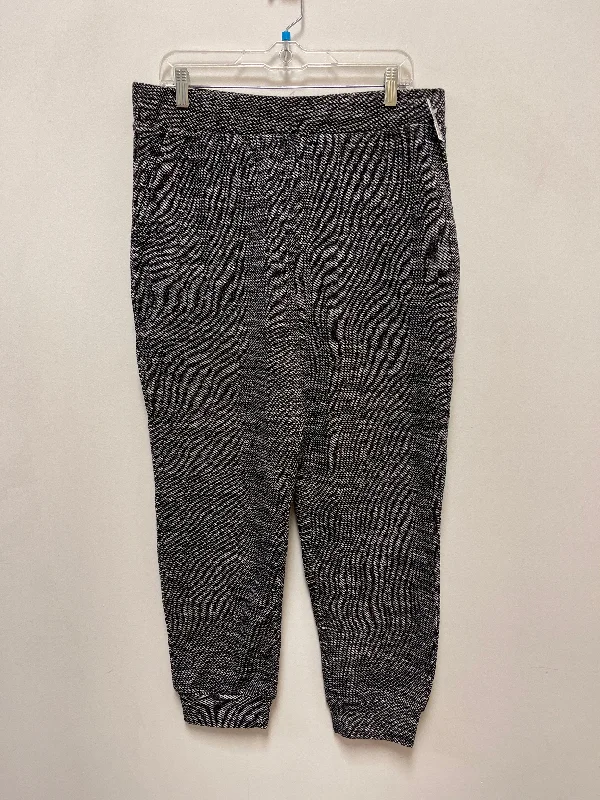 Polished Street Daily Looks Pants Lounge By Logo In Black & White, Size: 10