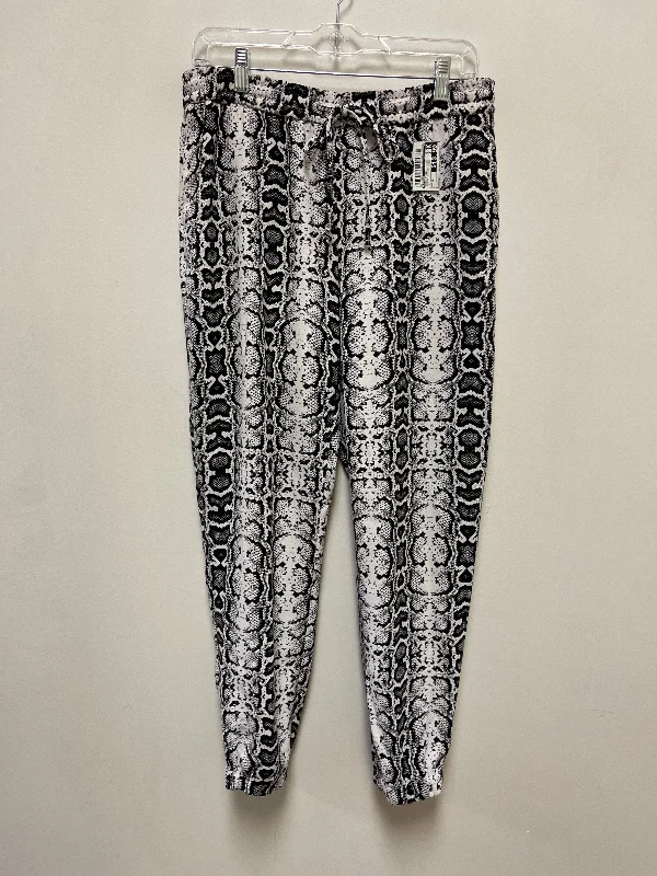 Retro Casual Urban Jackets Pants Other By Express In Snakeskin Print, Size: 10