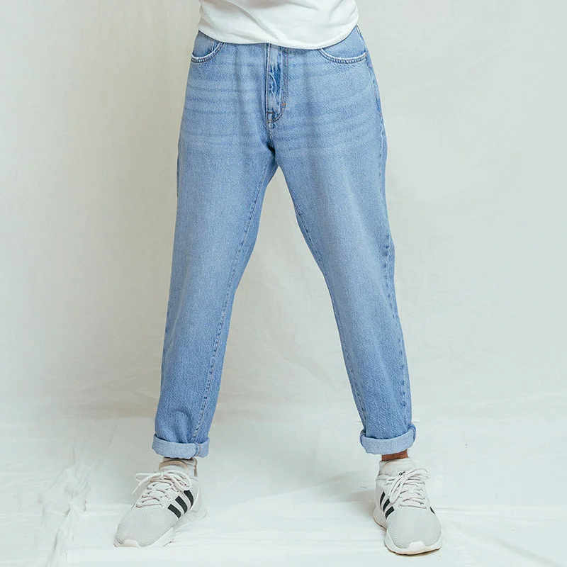 Sleek Classic Street Outfit Straight Fit Jeans