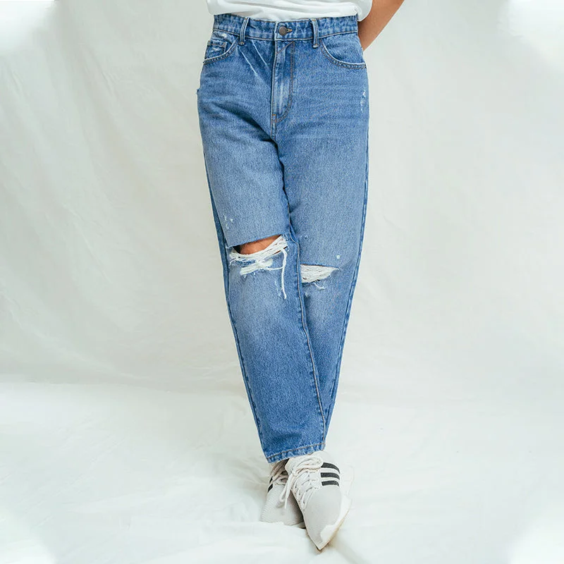 Retro Monochrome Premium T-shirts Straight Fit Ripped Jeans