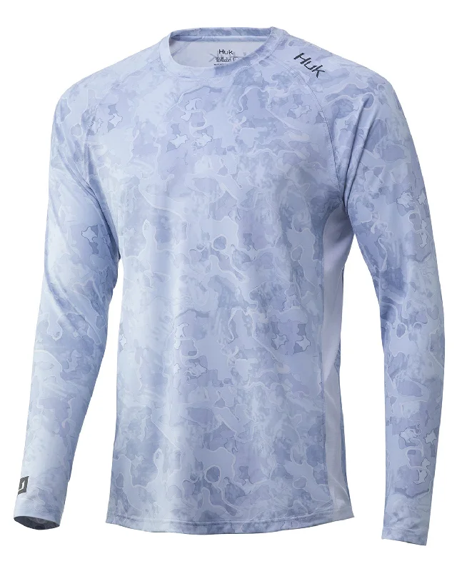 Rugged Classic Daily Looks HUK - Men's Lo Pro Camo Long-Sleeve T-Shirt