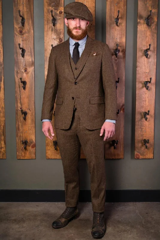 Understated Luxury All-Weather Outfits Men Brown Tweed Suit 3 Piece Wedding Suit Groom Wear Suit Dinner Suit Party Wear Suit Groomsmen Suit Winter Men suit Understated Luxury All-Weather Outfits Men Brown Tweed Suit 3 Piece Wedding Suit Groom Wear Suit Dinner Suit Party Wear Suit Groomsmen Suit Winter Men suit
