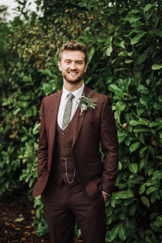 Smart Minimal Modern Basics Men maroon tweed suits 3 suits, wedding suits, Men Dinner suits, Groom Wear, Men slim fit suits Smart Minimal Modern Basics Men maroon tweed suits 3 suits, wedding suits, Men Dinner suits, Groom Wear, Men slim fit suits