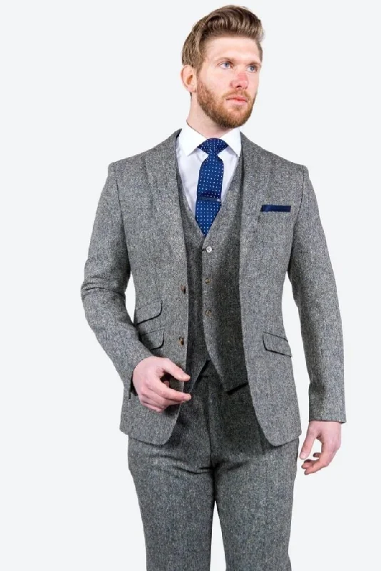 Urban Polished Trendy Shoes Men tweed grey suit, tweed wedding Suit, 3 Piece suit, wedding suits, Men Dinner suits, Groom men winter Suits, Men slim fit suits Urban Polished Trendy Shoes Men tweed grey suit, tweed wedding Suit, 3 Piece suit, wedding suits, Men Dinner suits, Groom men winter Suits, Men slim fit suits