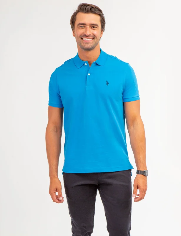 Effortless Urban All-Weather Outfits SOLID PIQUE SMALL LOGO POLO SHIRT