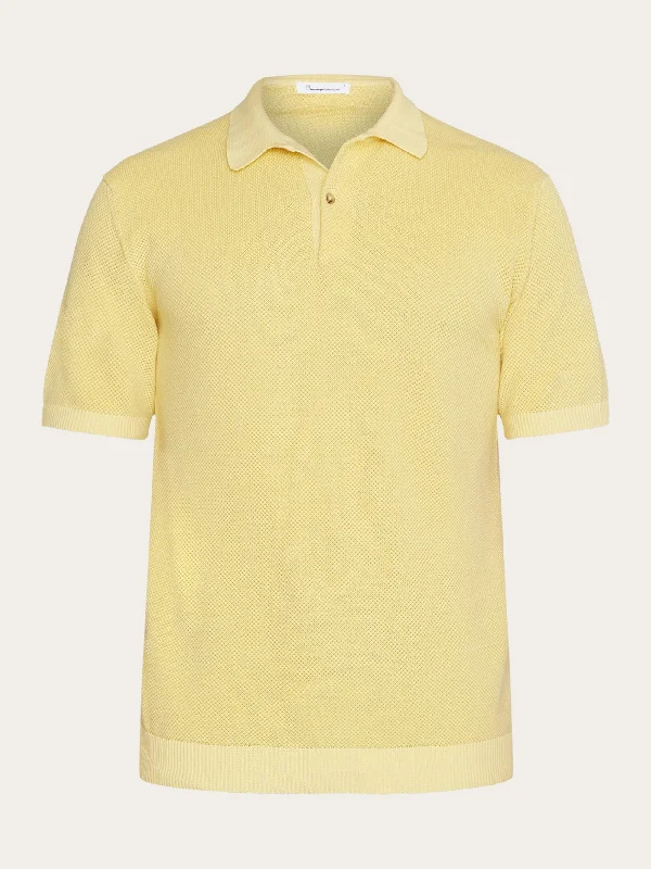 Street Chic Vintage Style Regular two toned knitted short sleeved polo - GOTS/Vegan - Misted Yellow Street Chic Vintage Style Regular two toned knitted short sleeved polo - GOTS/Vegan - Misted Yellow